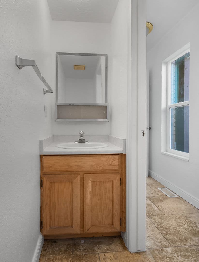 4 Bed / 3.5 Bath Duplex in Cottonwood Heights — photo 14