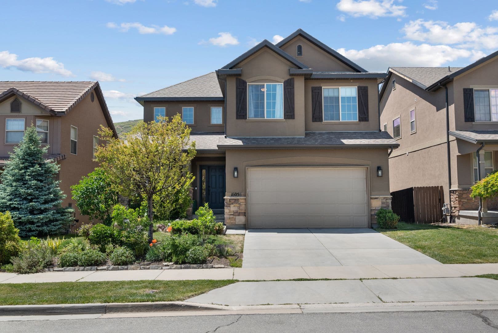 5 Bed / 3.5 Bath Home in Draper — exterior