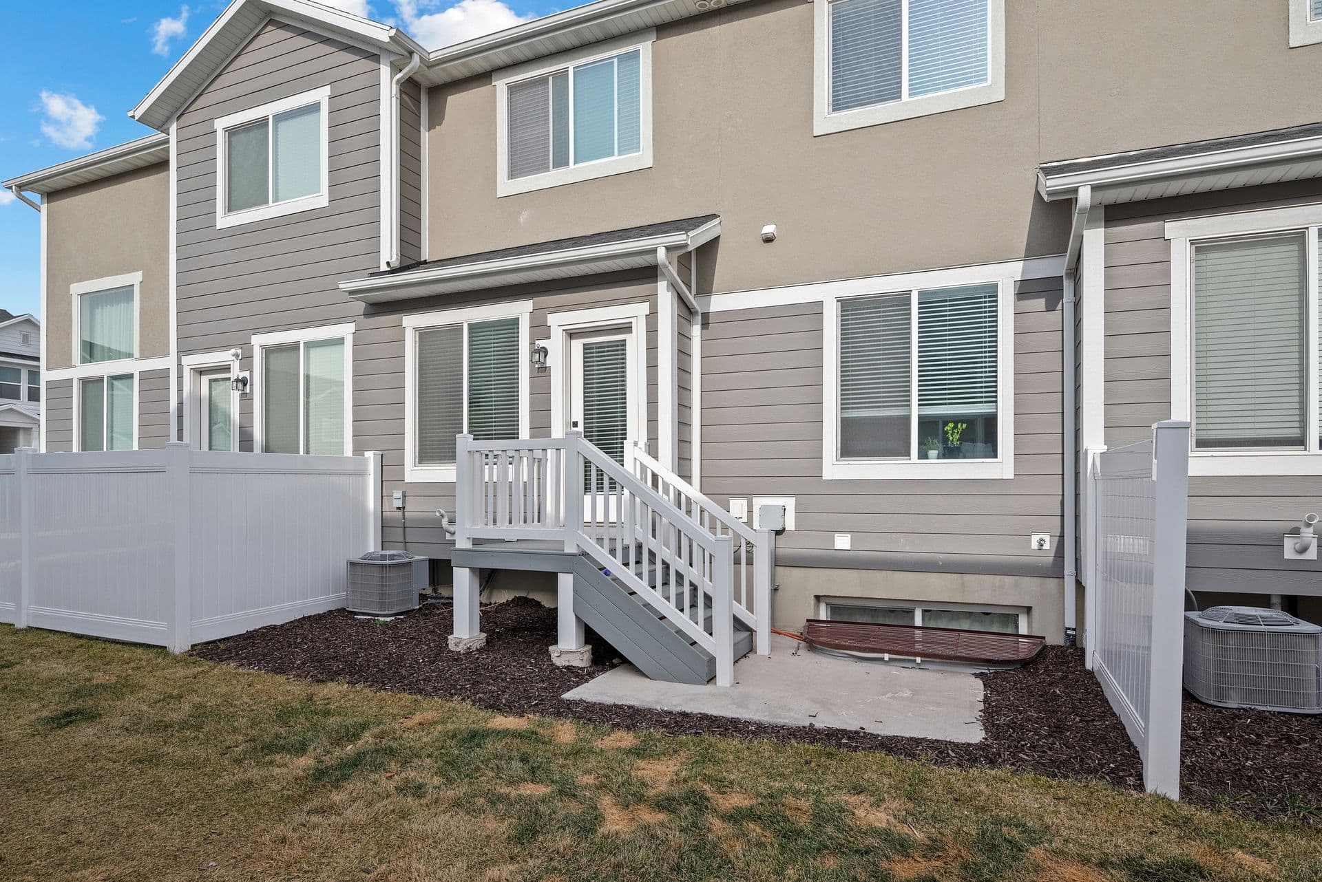 Two Private Rooms for Rent in a Modern Townhome | $575/Month Each | Female Housing — photo 13