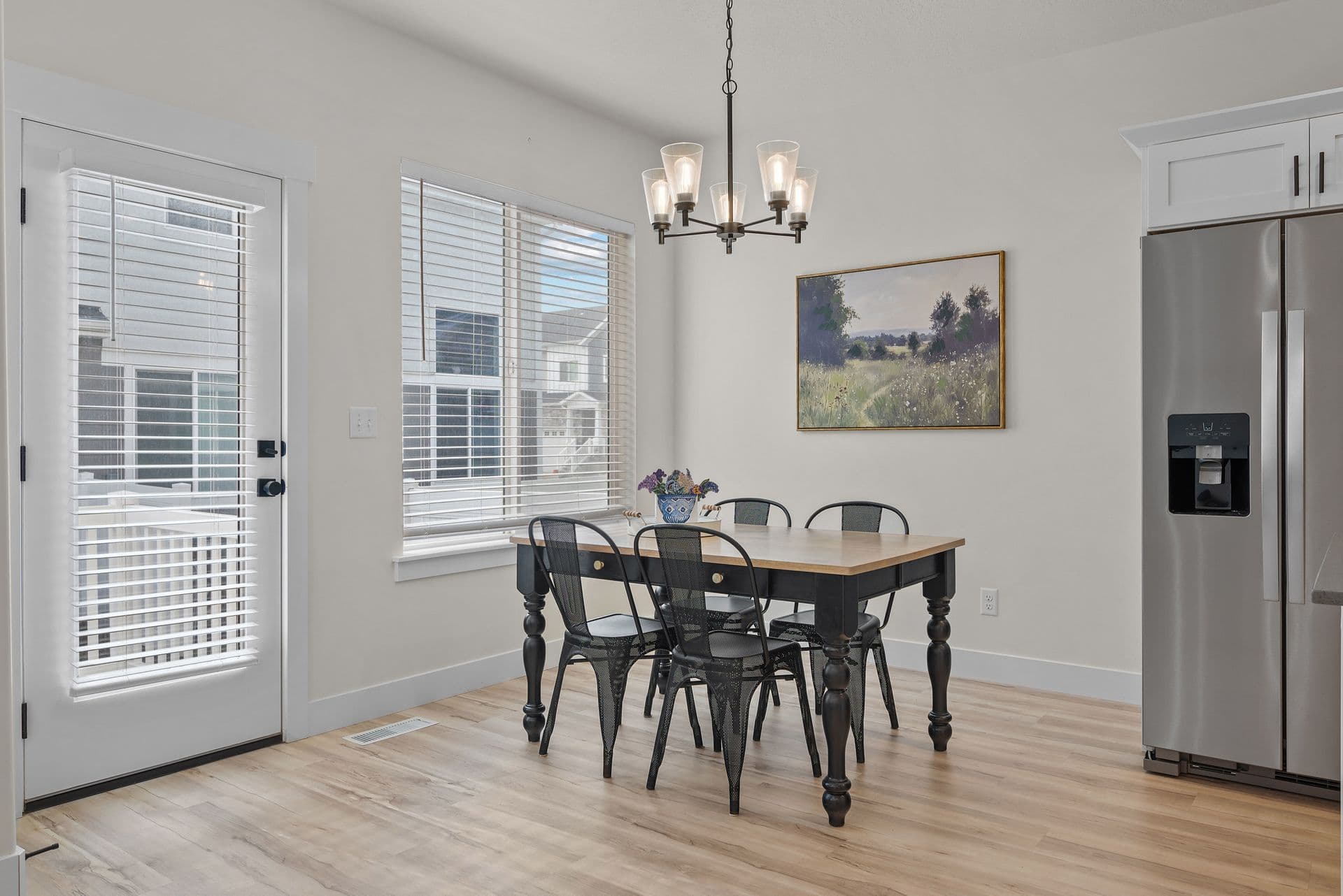 Two Private Rooms for Rent in a Modern Townhome | $575/Month Each | Female Housing — photo 17