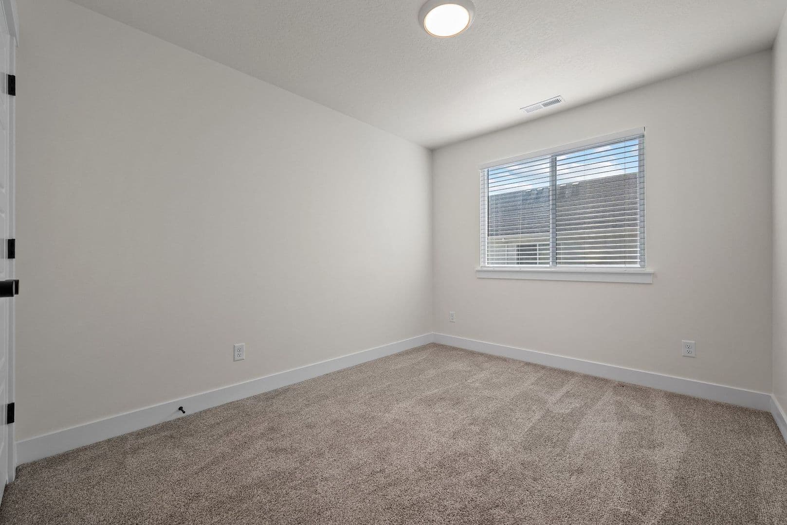 Two Private Rooms for Rent in a Modern Townhome | $575/Month Each | Female Housing — photo 2