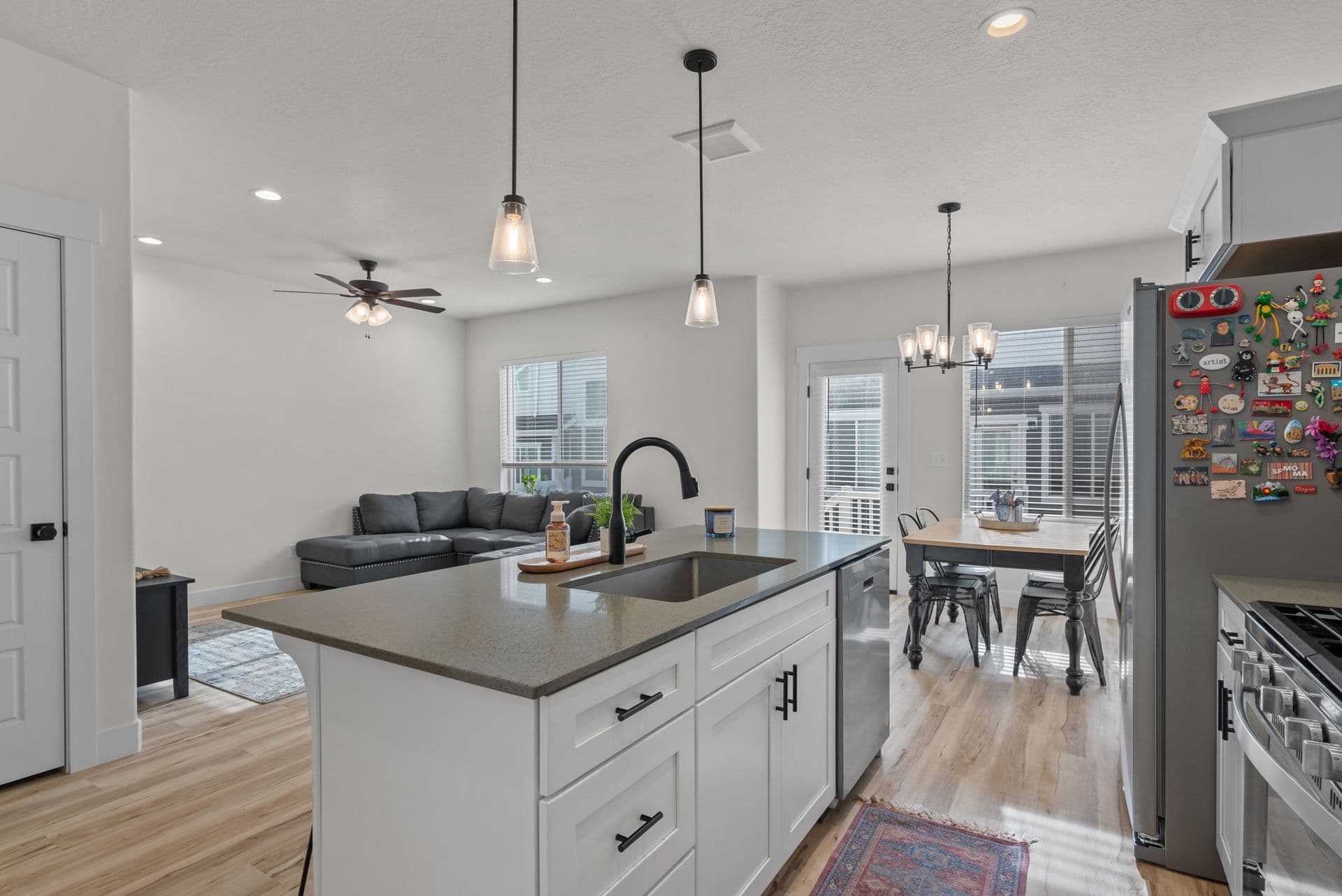 Two Private Rooms for Rent in a Modern Townhome | $575/Month Each | Female Housing — photo 21