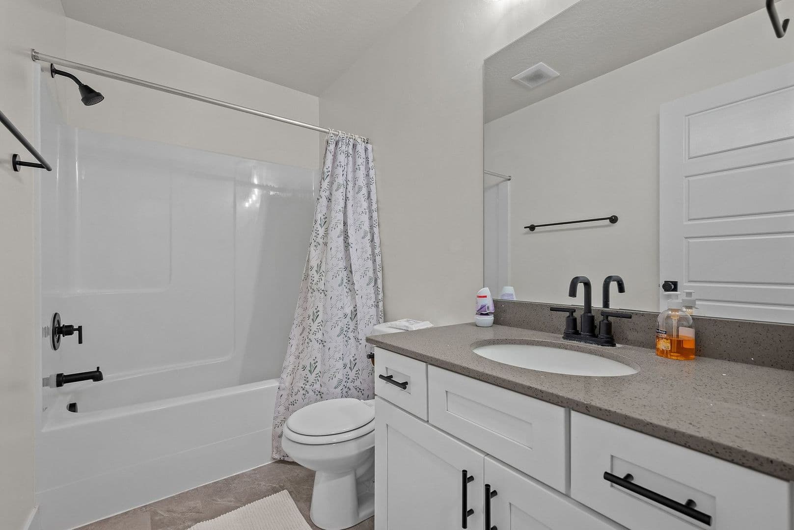 Two Private Rooms for Rent in a Modern Townhome | $575/Month Each | Female Housing — photo 8