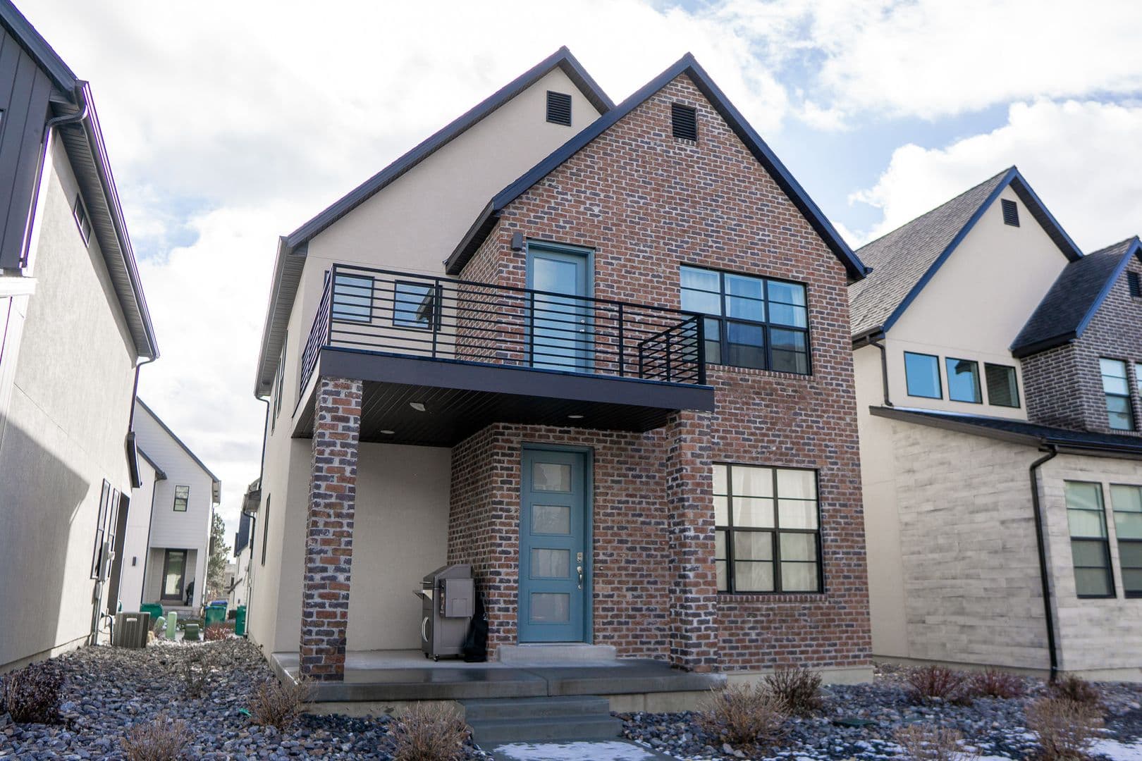 4 Bed / 3.5 Bath Home for Rent – Lehi, UT — exterior