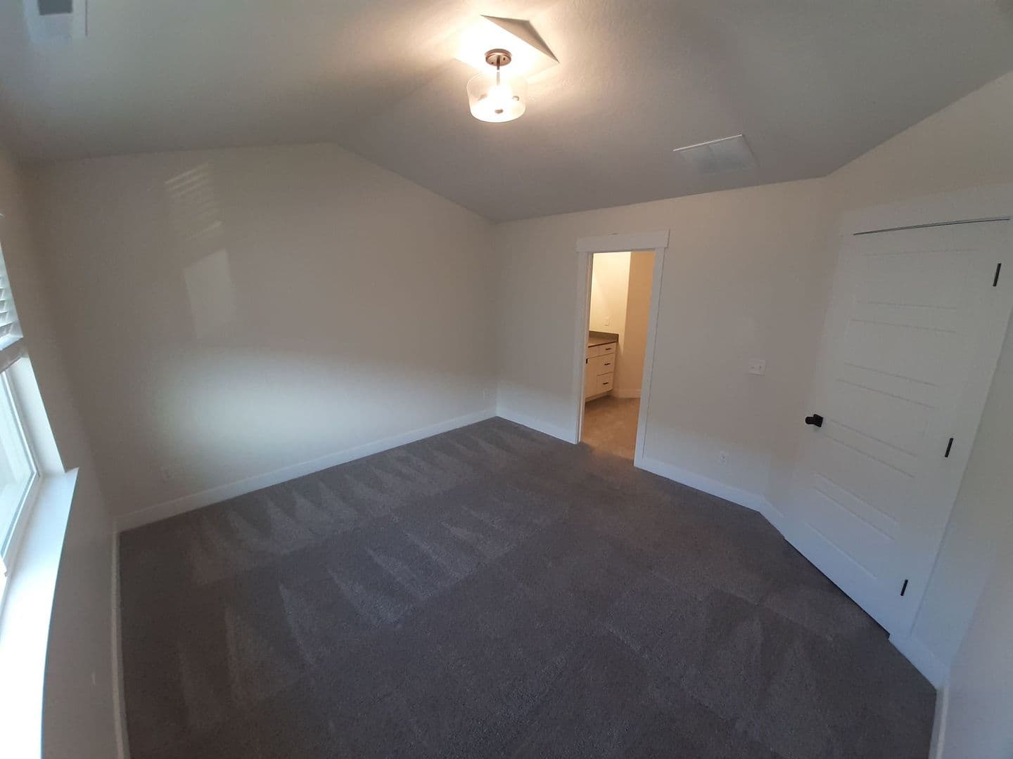 Master Bedroom with Private Bath in Lehi Townhome — exterior