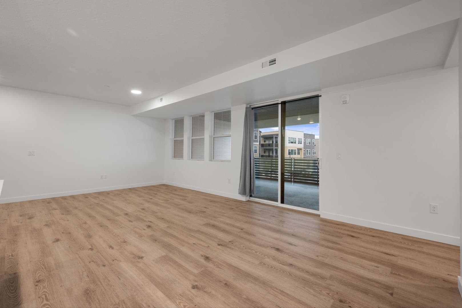 Brand-New 3 Bed / 2 Bath Apartment for Rent in Midvale, UT — photo 5