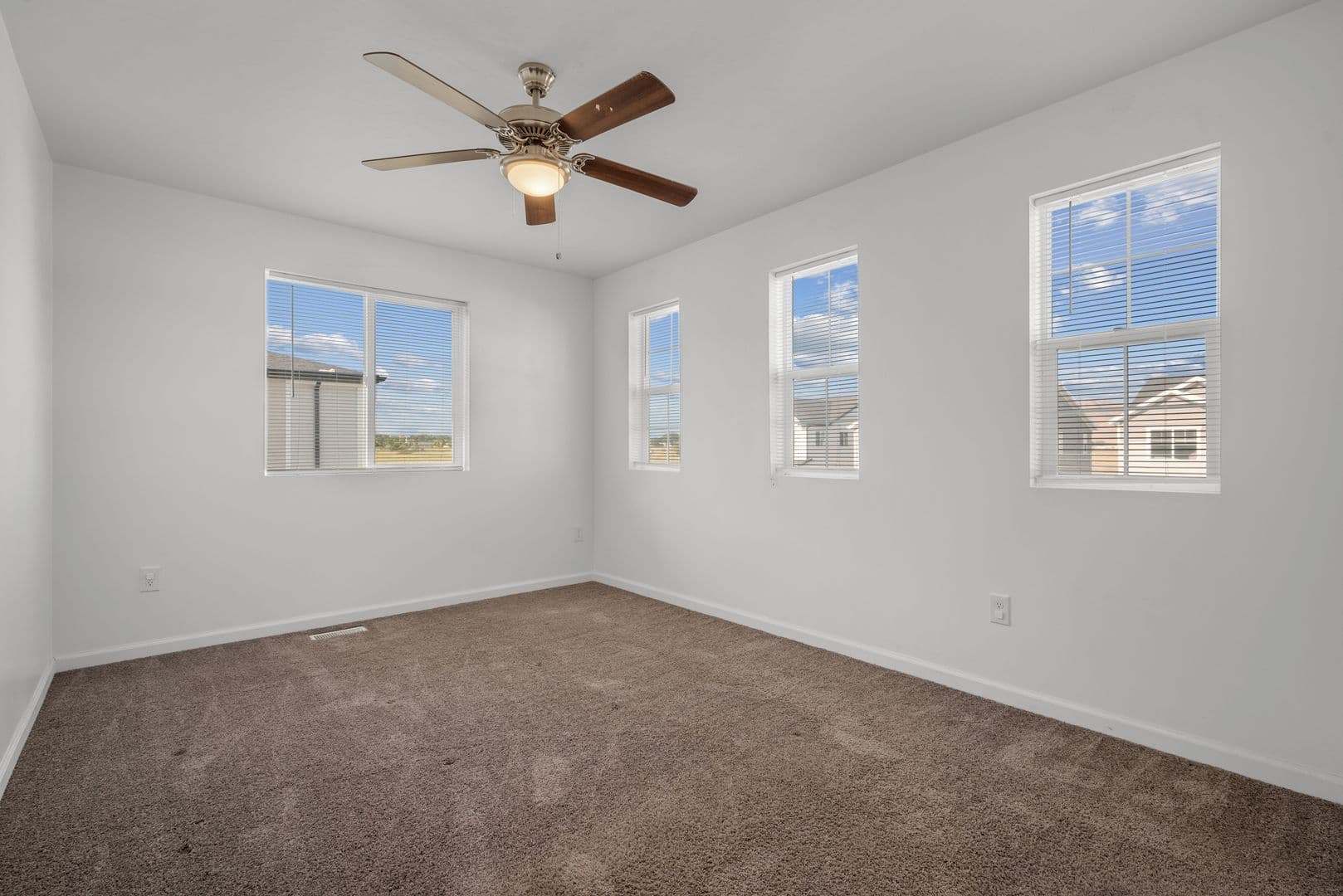 Beautiful 4 Bed / 2.5 Bath Home for Rent – Payson, UT — photo 25