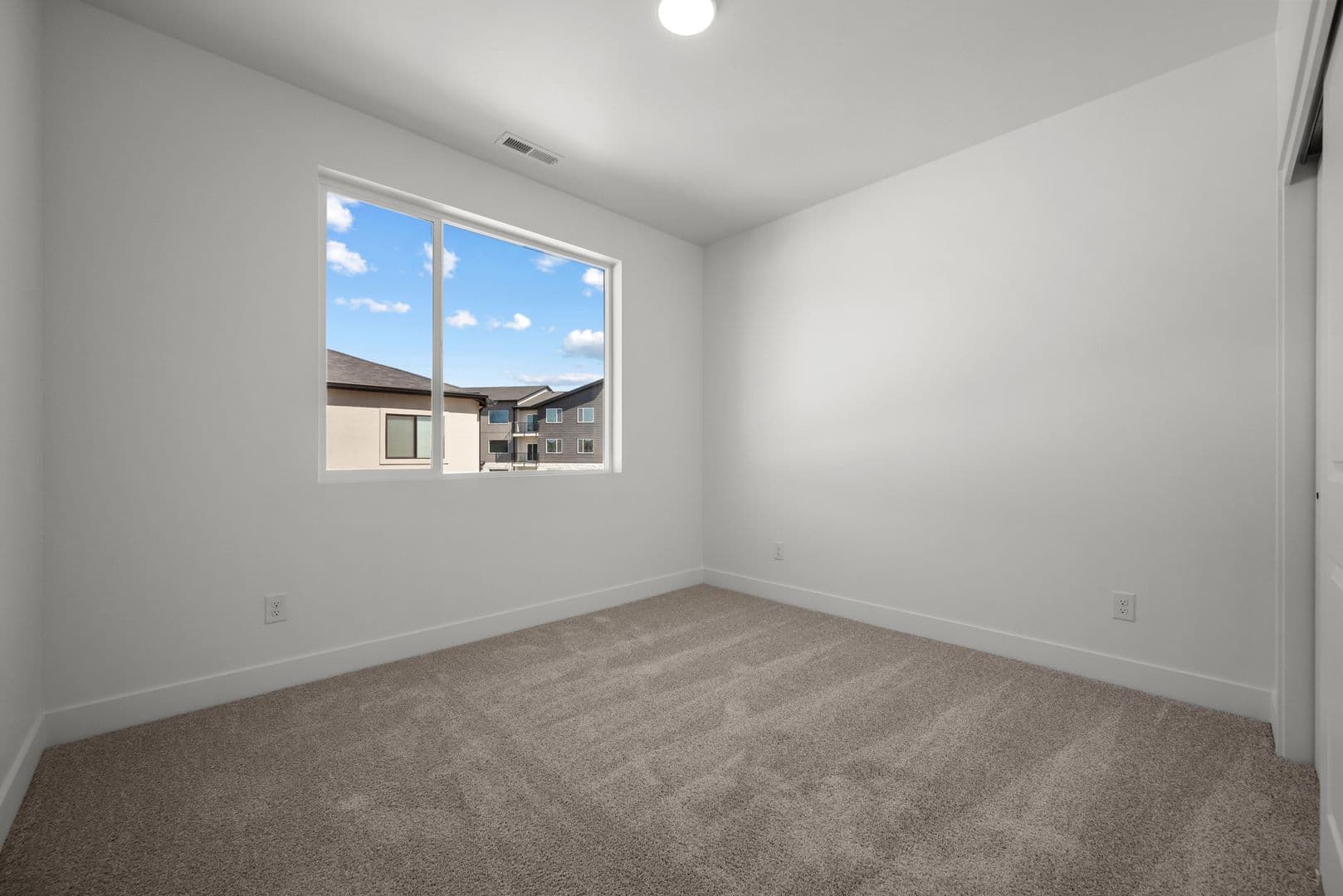3 Bed / 2 Bath Townhome in Spanish Fork — photo 15
