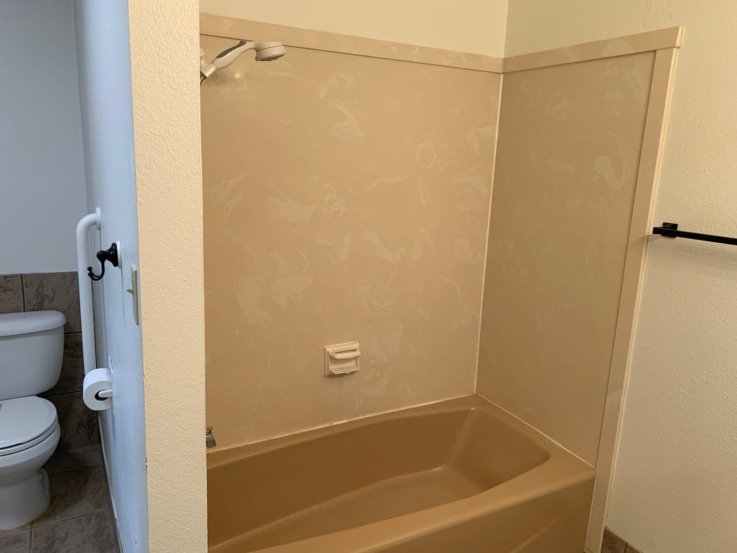 4 Bed / 3 Bath Main-Floor Unit in St. George — photo 26